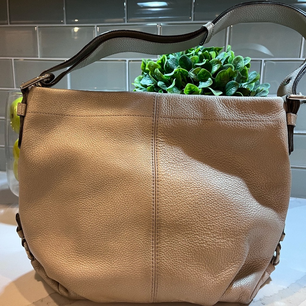 Coach Silver Leather Shoulder Bag